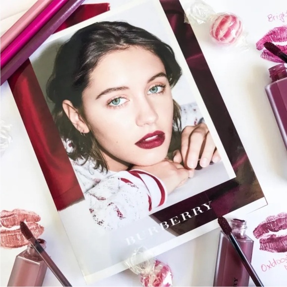 🆕Burberry liquid lip velvet shade oxblood - Picture 2 of 6